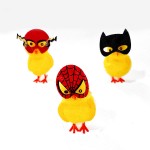 Pollitos decorativos para bollos de Pascua con motivos de Super Heroes